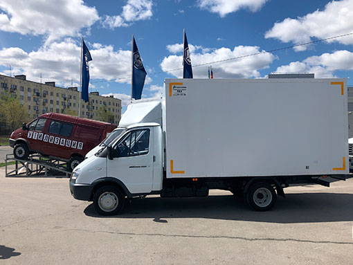 Выдача сэндвич-фургона на базе ГАЗ 3302
